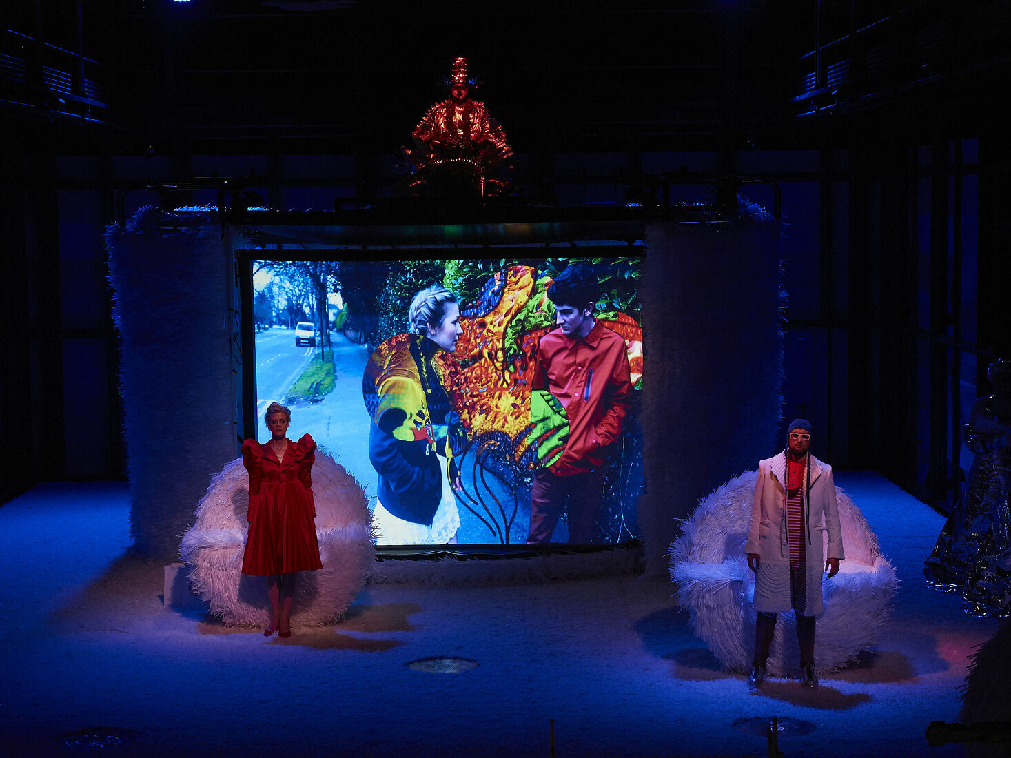 OLYMPUS DIGITAL CAMERA         